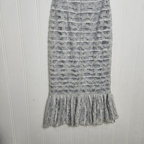 ASOS Lace Dress Off Shoulder Pencil Midi Form Fitting Ruffle Thin Straps Size 4 - Picture 7 of 10